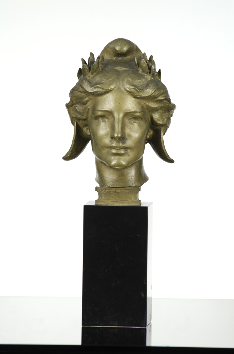 Evelyn Beatrice Longman, “Winged Victory,” Bronze, 1914